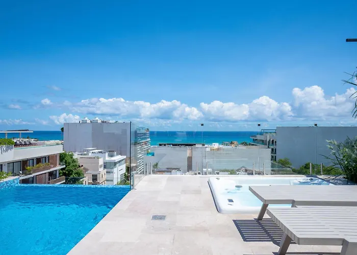 Menesse Coco 104 * Playa del Carmen